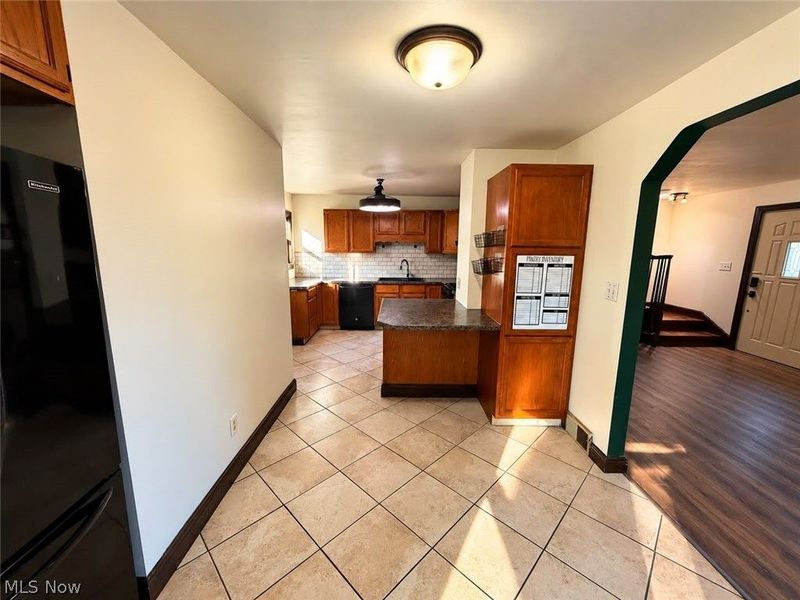 2368 Congo Street, Akron, OH 44305 Photo 5