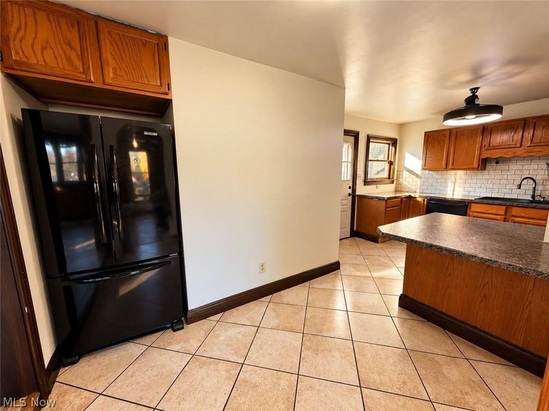 2368 Congo Street, Akron, OH 44305 Photo 6