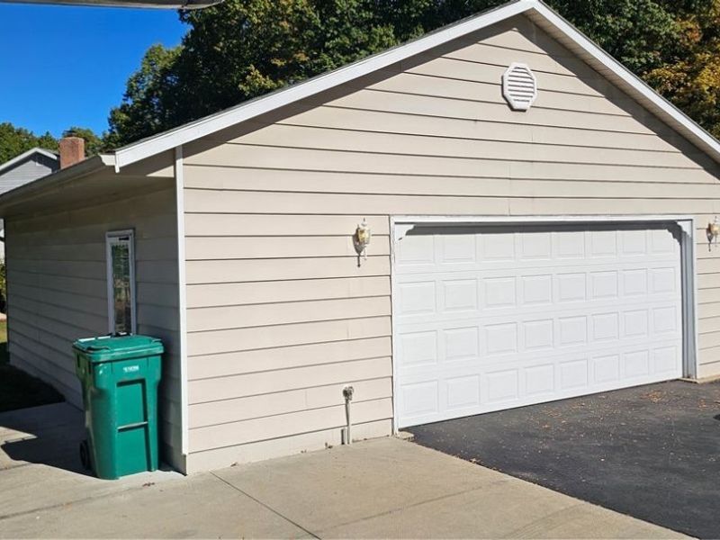 2137 Maplewood Road, Stow, OH 44224 Photo 2