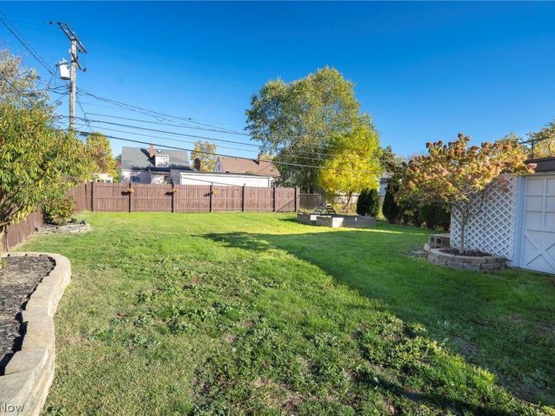 1599 Temple Avenue, Mayfield Heights, OH 44124 Photo 3