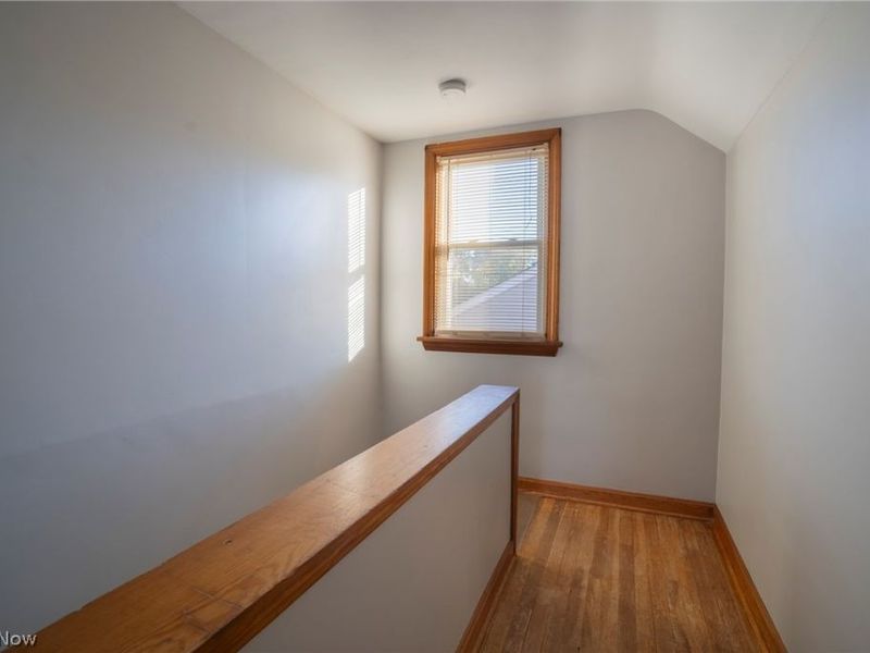 1599 Temple Avenue, Mayfield Heights, OH 44124 Photo 32