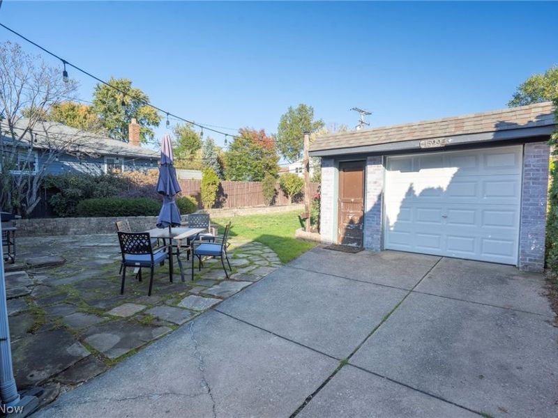 1599 Temple Avenue, Mayfield Heights, OH 44124 Photo 5