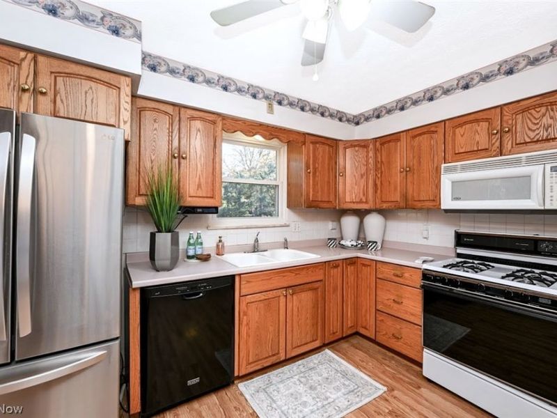 622 Meadowridge Avenue NW, Canton, OH 44708 Photo 14