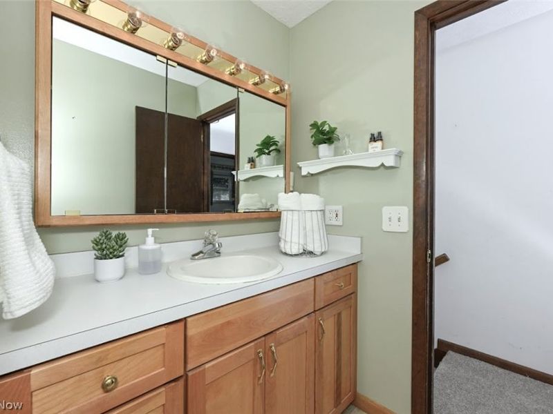 622 Meadowridge Avenue NW, Canton, OH 44708 Photo 22