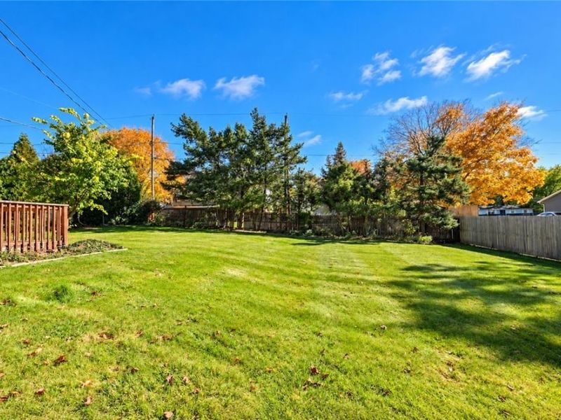622 Meadowridge Avenue NW, Canton, OH 44708 Photo 4