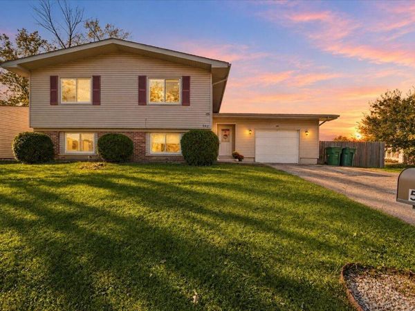 542 Riviera Road, Valparaiso, IN 46385