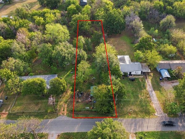 2908 N Trosper Drive , Midwest City, OK 73141