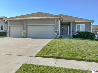 6301 Nashway Circle, Lincoln, NE 68516