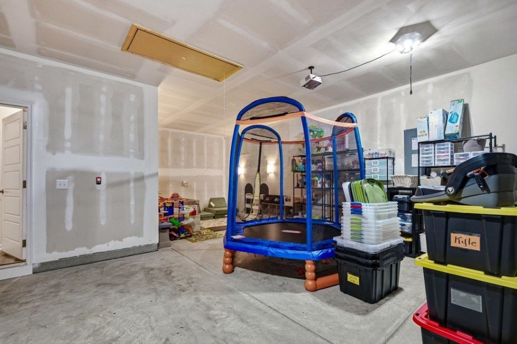 2074 Santa Maria St.  Photo 31