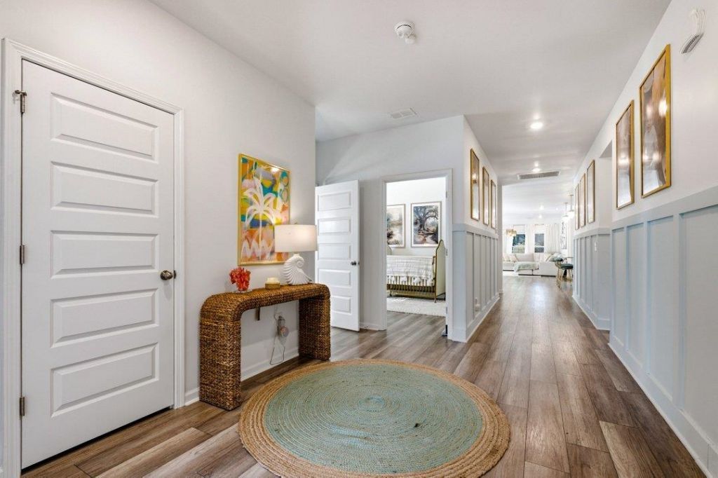 2074 Santa Maria St.  Photo 8