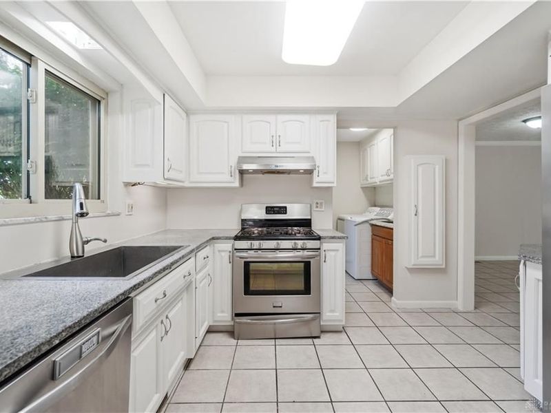 2317 E Rahn Road, Dayton, OH 45440 Photo 10