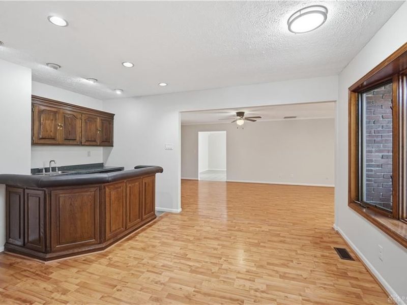 2317 E Rahn Road, Dayton, OH 45440 Photo 16