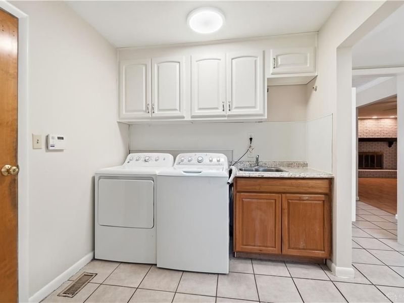 2317 E Rahn Road, Dayton, OH 45440 Photo 38