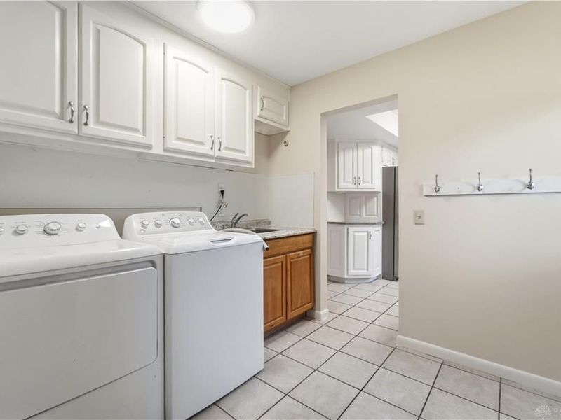 2317 E Rahn Road, Dayton, OH 45440 Photo 39