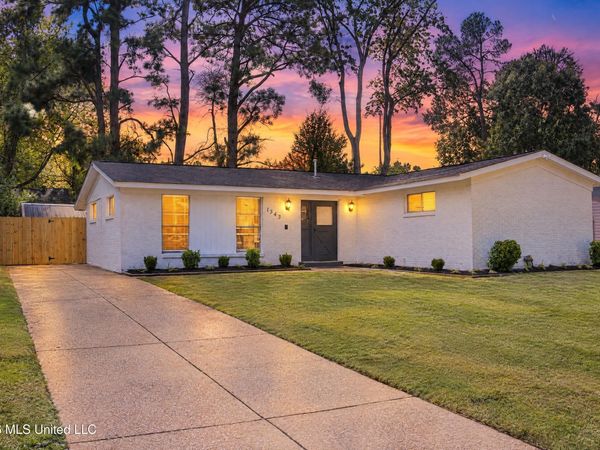 1343 Vicksburg Drive, Southaven, MS 38671