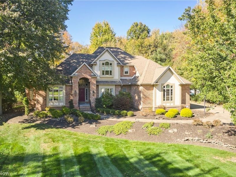 718 White Tail Ridge Drive, Fairlawn, OH 44333 Photo 3