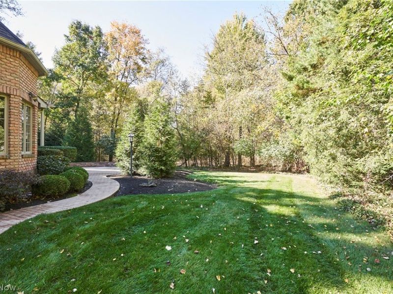 718 White Tail Ridge Drive, Fairlawn, OH 44333 Photo 9