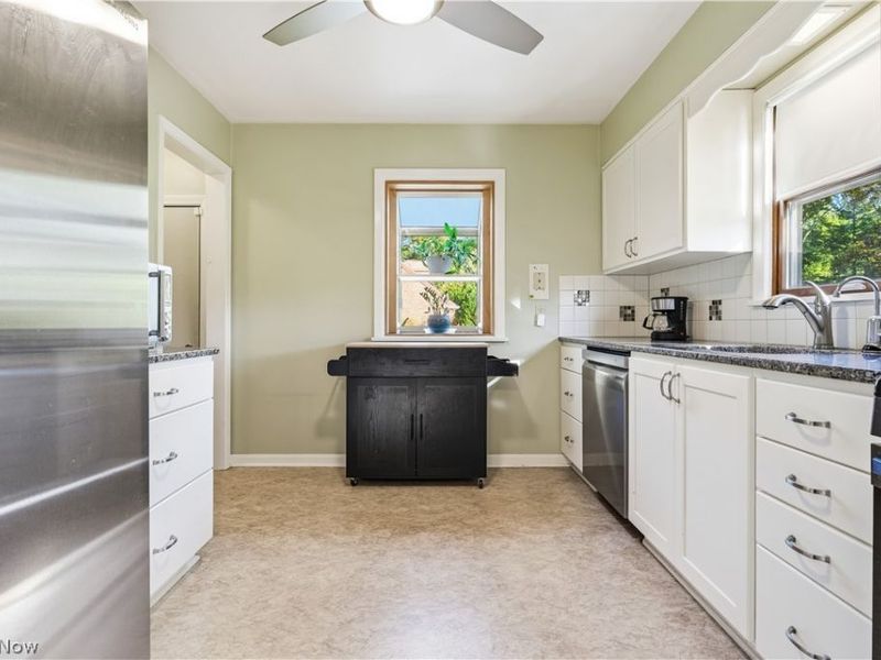 7715 Brecksville Road, Independence, OH 44131 Photo 11