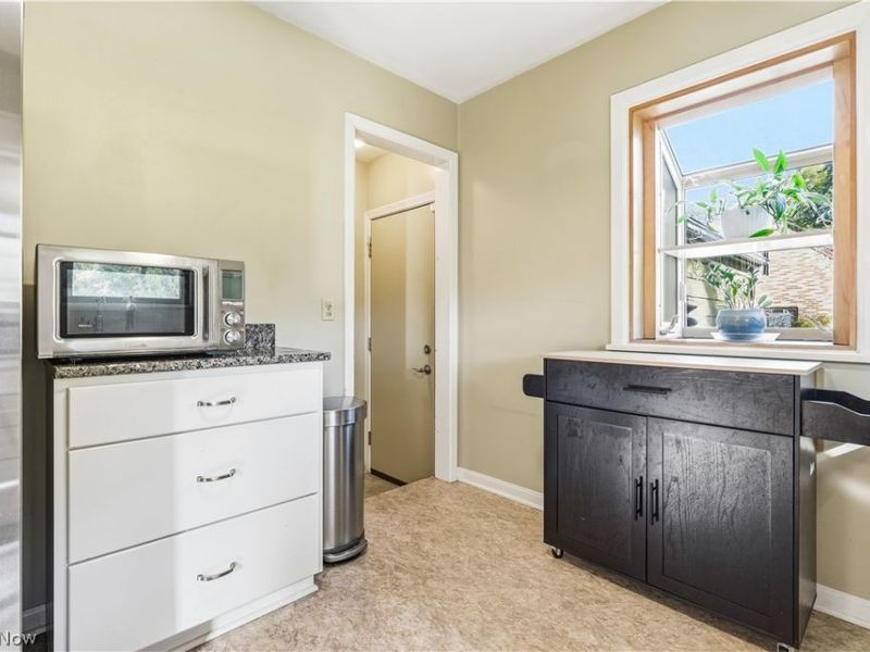 7715 Brecksville Road, Independence, OH 44131 Photo 12