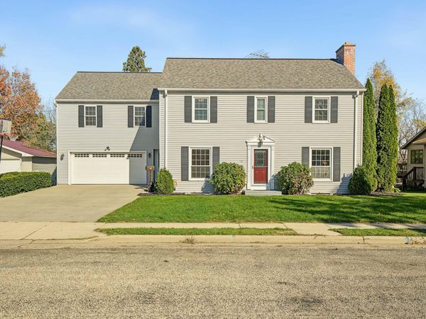 414 E Merrimac Street, Dodgeville, WI 53533