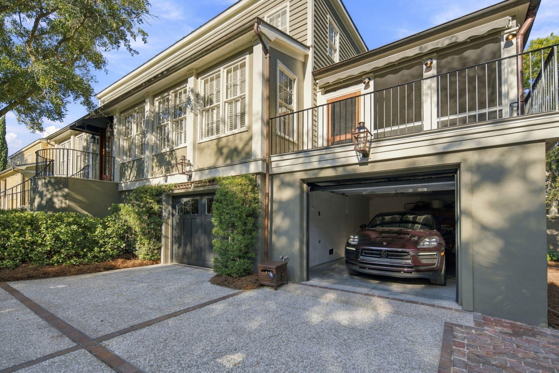 25 Charlotte Street Photo 36