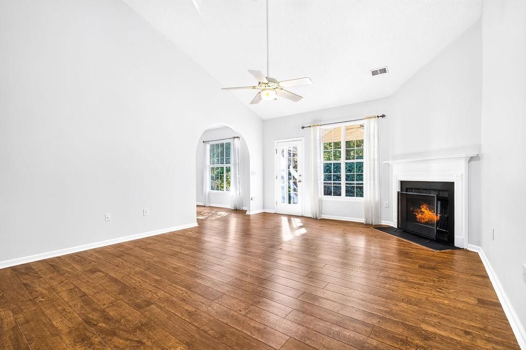 41 Pierpont Ct. Photo 4