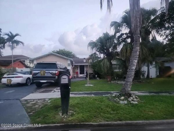9033 SW 5th Street , Boca Raton, FL 33433