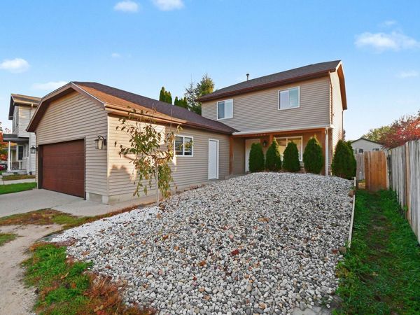 4750 Southstone Drive SE, Kentwood, MI 49548