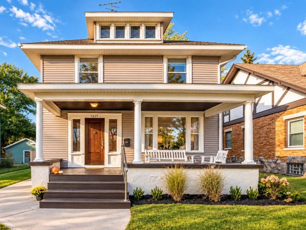 1217 Sigsbee Street SE, Grand Rapids, MI 49506