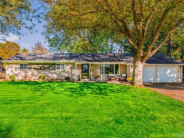 28731 Elbamar Drive, Grosse Ile Township, Mi 48138
