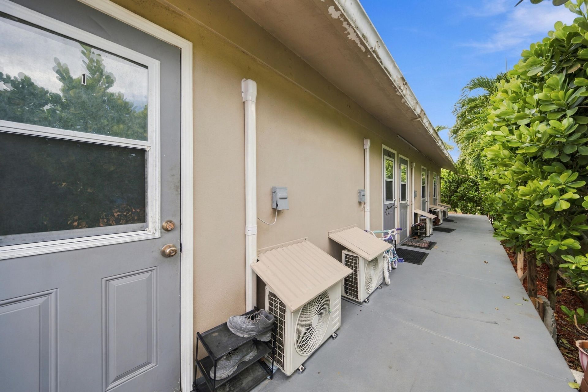 5400 Thunderbird Drive, Lake Worth, FL 33467 Photo