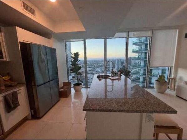 888 BISCAYNE Boulevard, Unit 3712, Miami, FL 33132