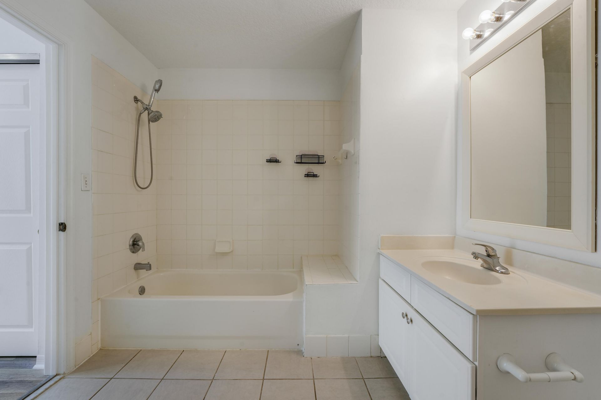 1200 Town Center Drive, Unit 215, Jupiter, FL 33458 Photo