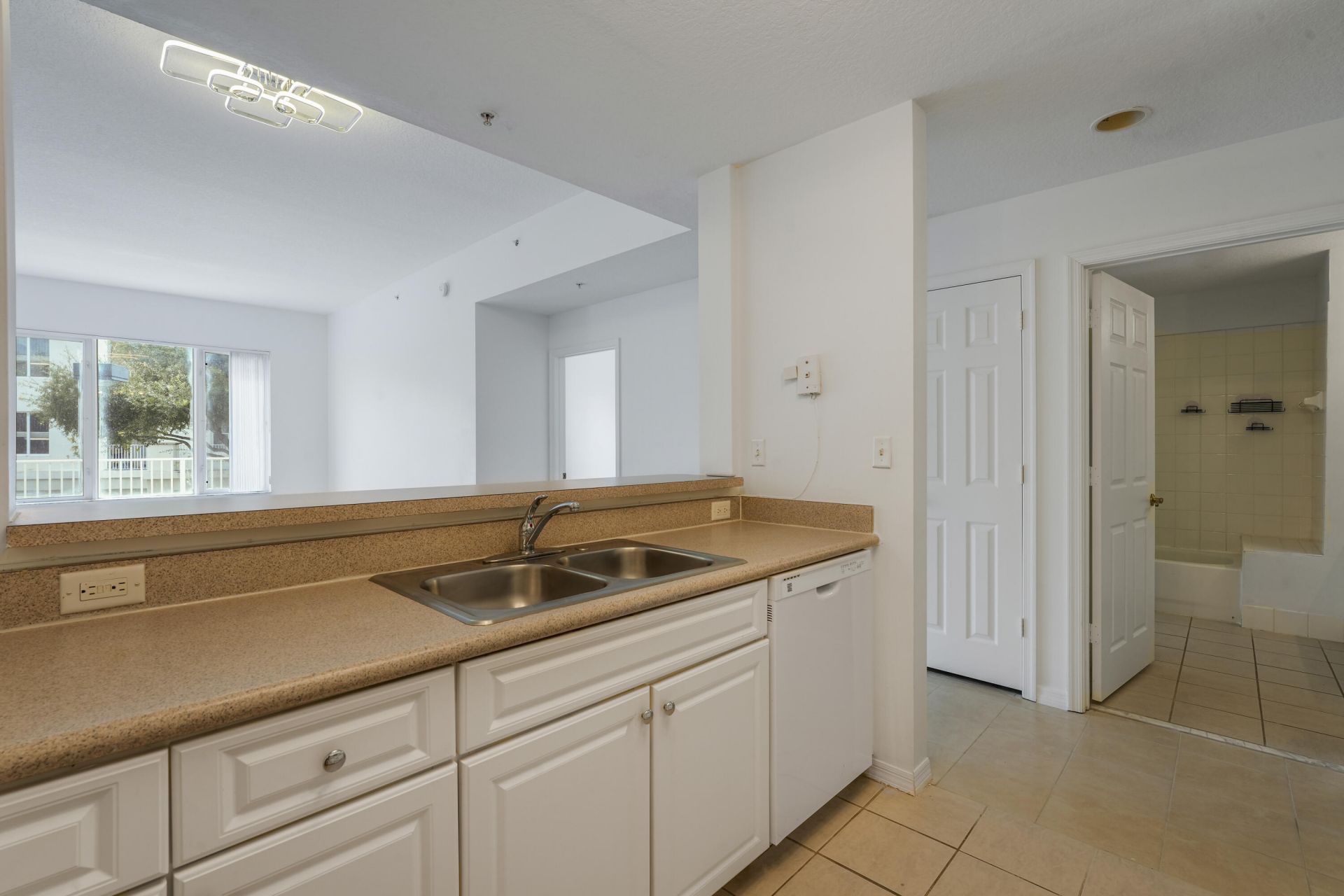 1200 Town Center Drive, Unit 215, Jupiter, FL 33458 Photo