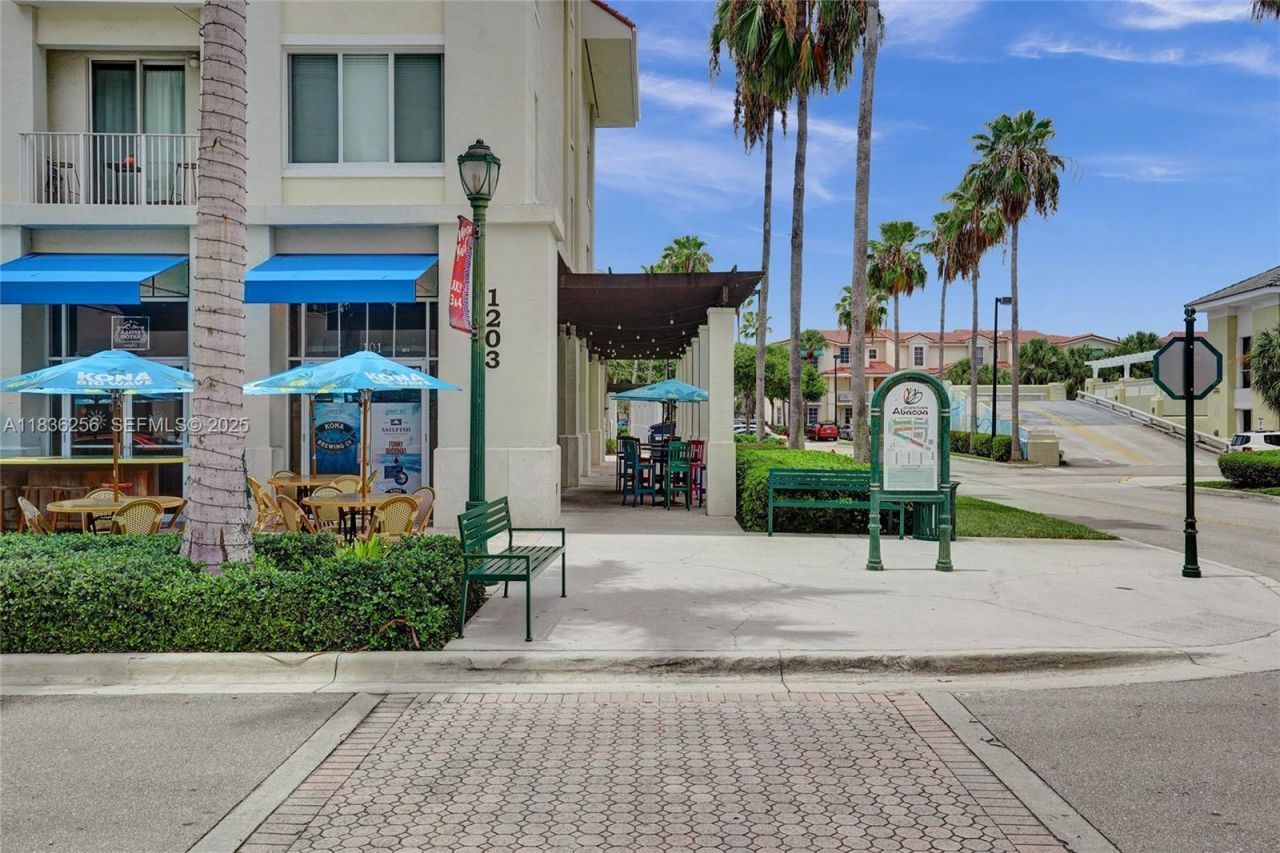 1200 Town Center Drive, Unit 215, Jupiter, FL 33458 Photo