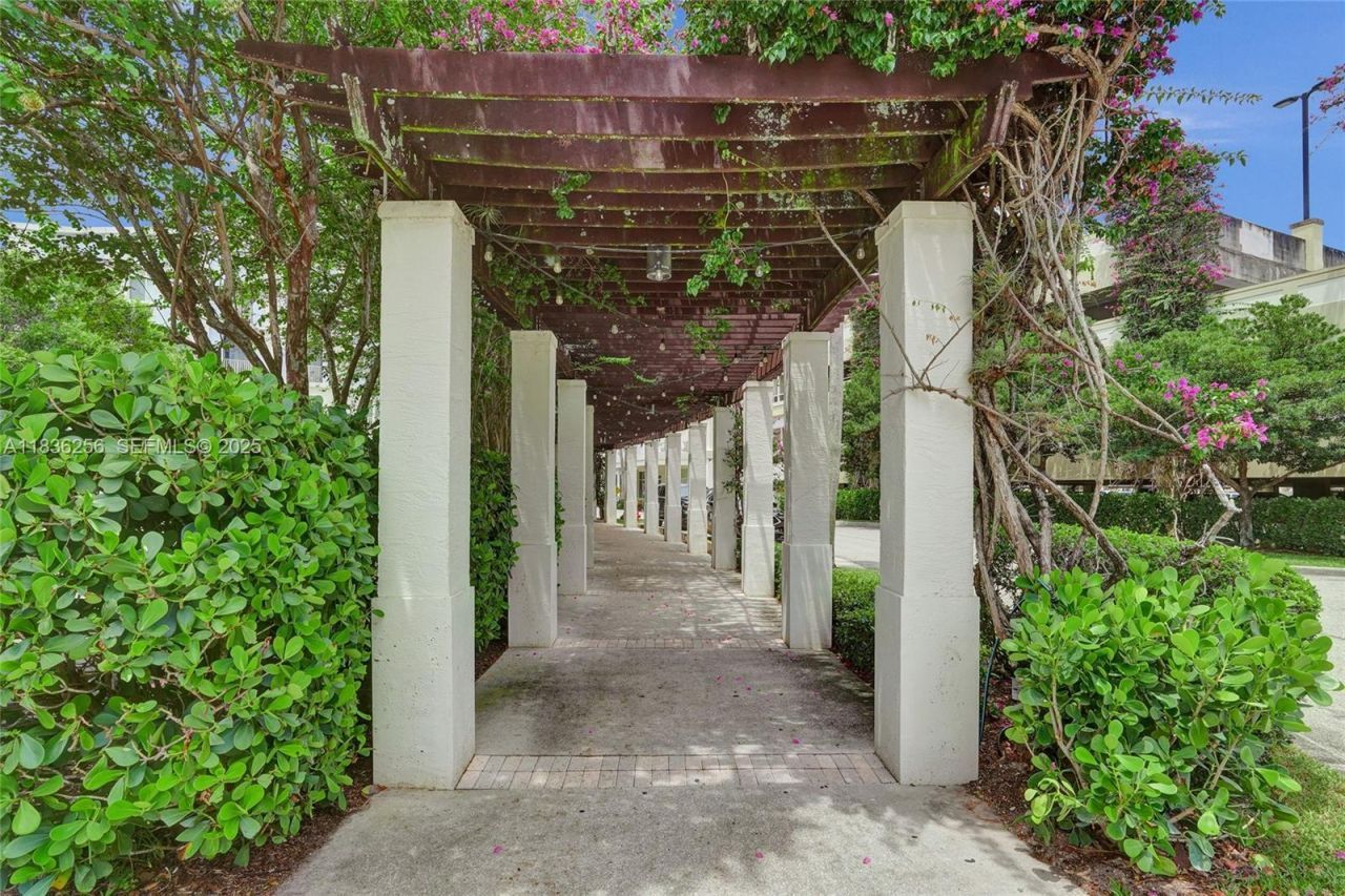 1200 Town Center Drive, Unit 215, Jupiter, FL 33458 Photo
