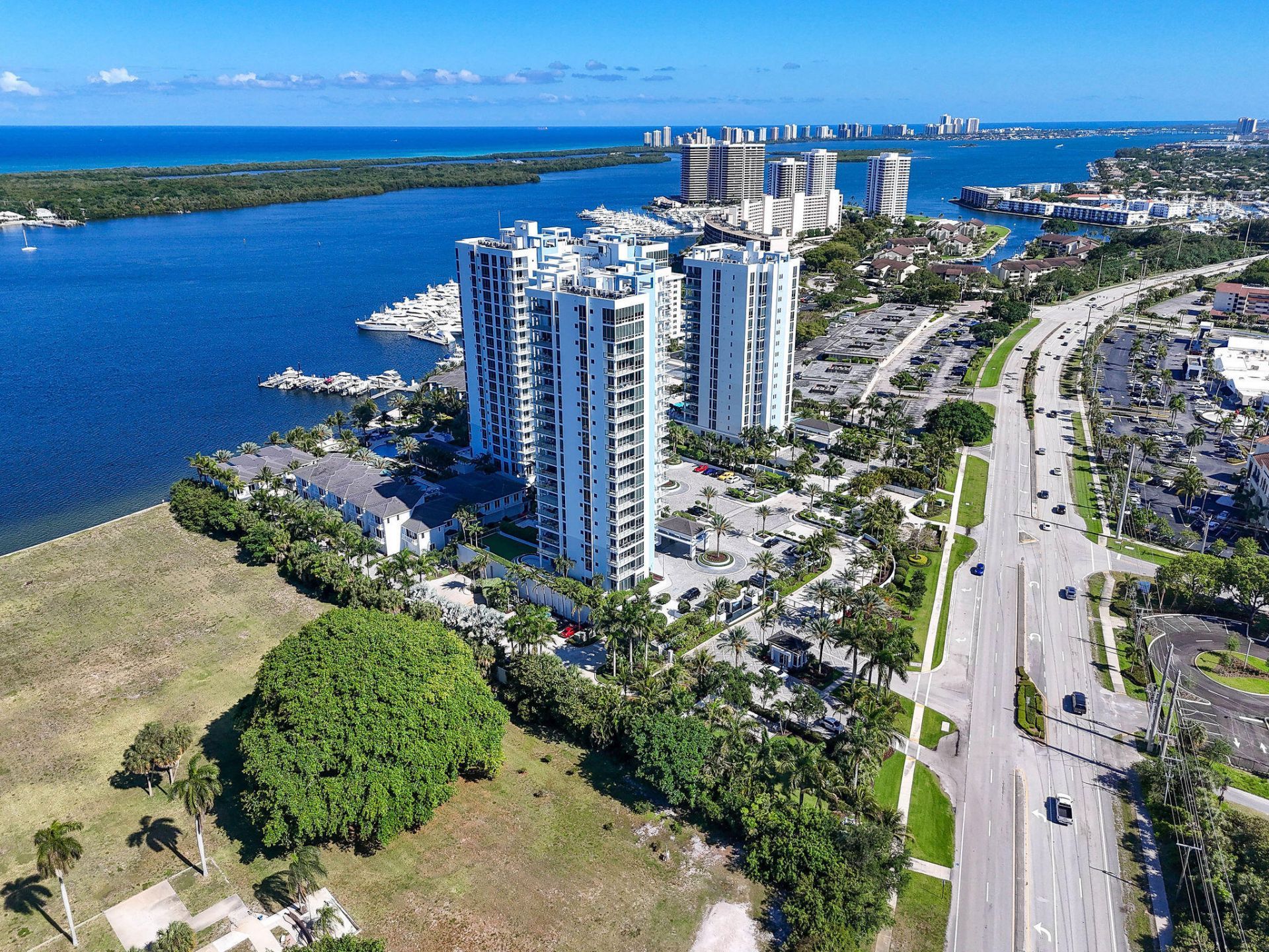 1 Water Club Way, Unit PH2204, North Palm Beach, FL 33408 Photo