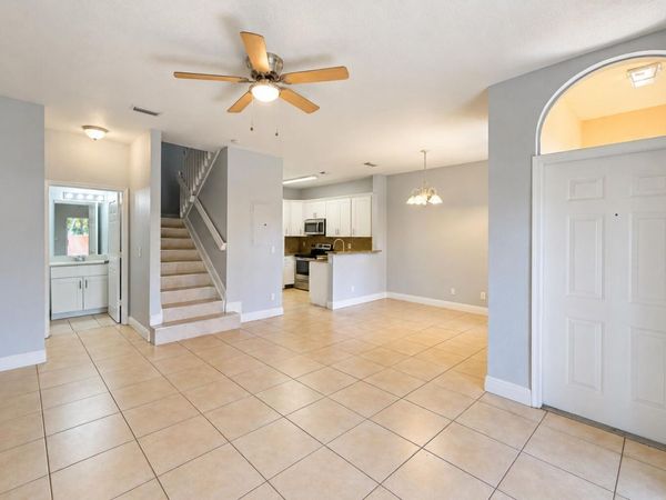 1405 S Santa Catalina Circle, North Lauderdale, FL 33068