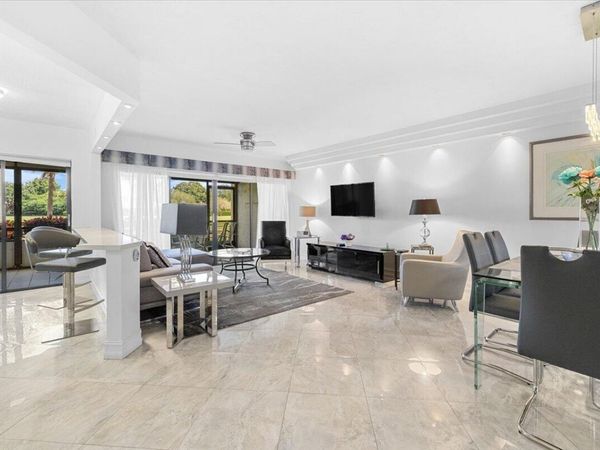 7507 LA PAZ Boulevard, Unit 104, Boca Raton, FL 33433