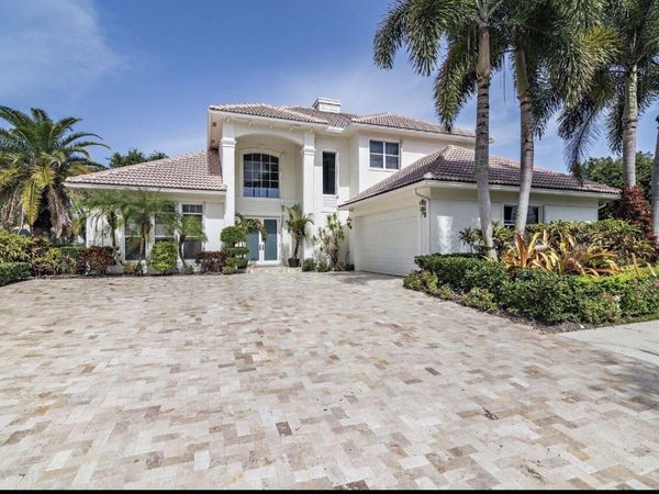 125 Pembroke Drive, Unit 125, Palm Beach Gardens, FL 33418