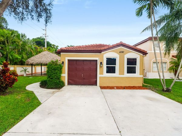 4387 NW 1ST Drive, Deerfield Beach, FL 33442