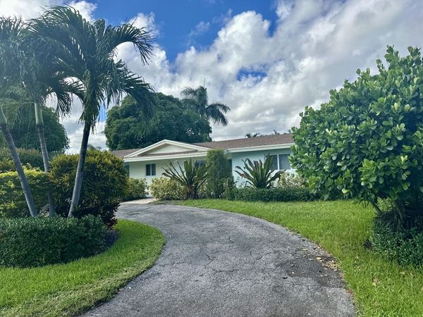 1083 SW 25th Place, Boynton Beach, FL 33426