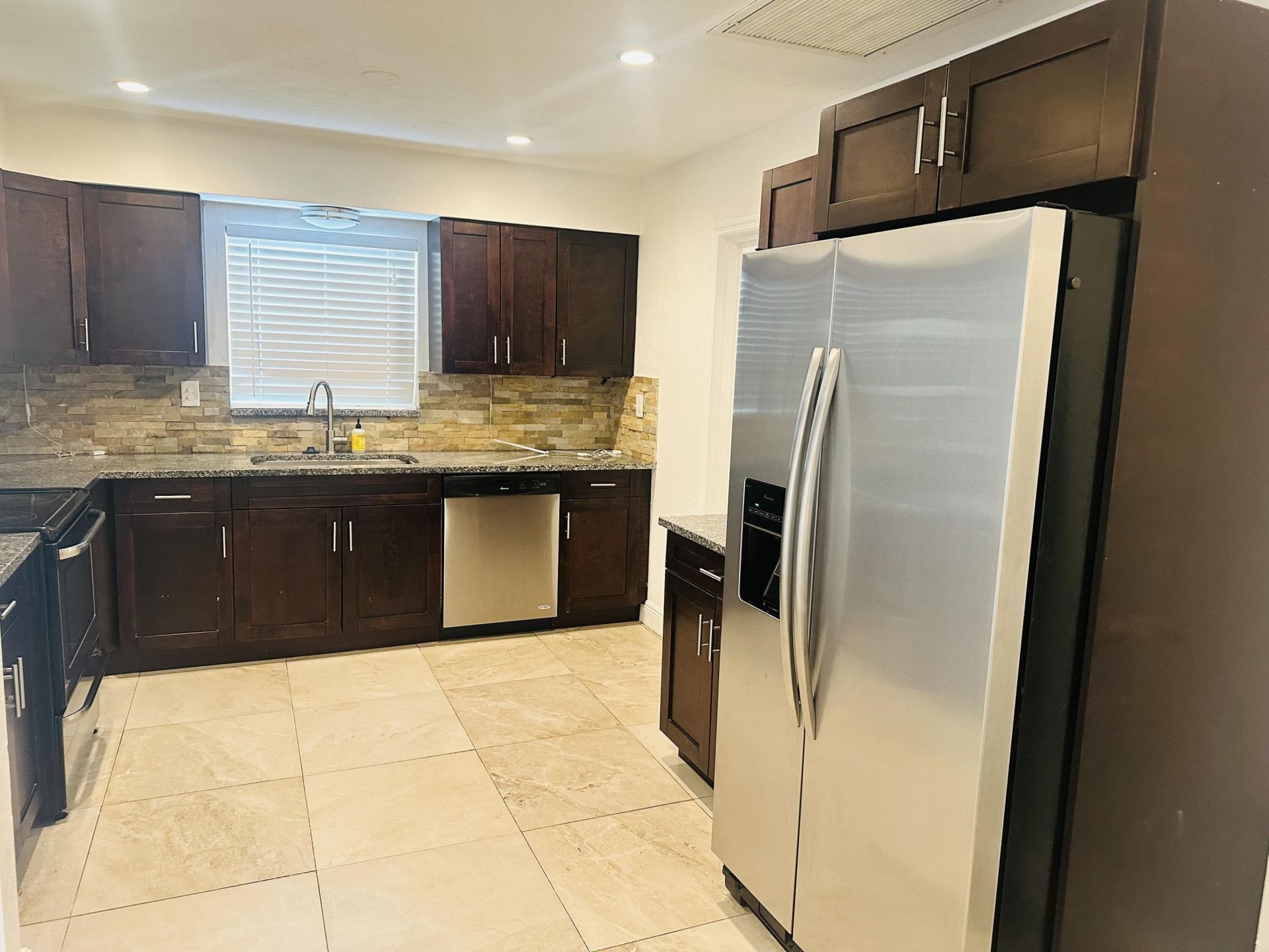 1083 SW 25th Place, Boynton Beach, FL 33426 Photo
