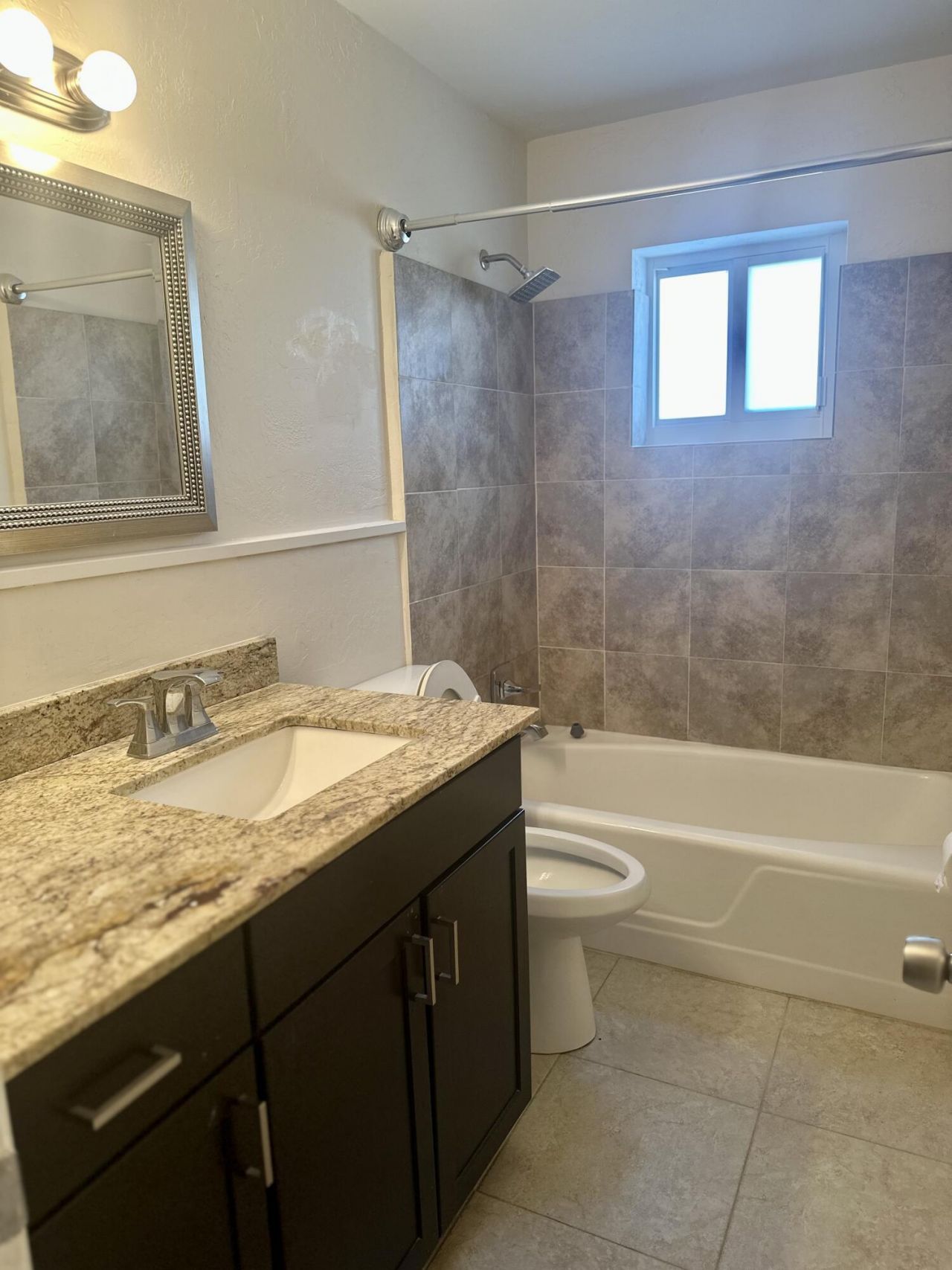 1083 SW 25th Place, Boynton Beach, FL 33426 Photo
