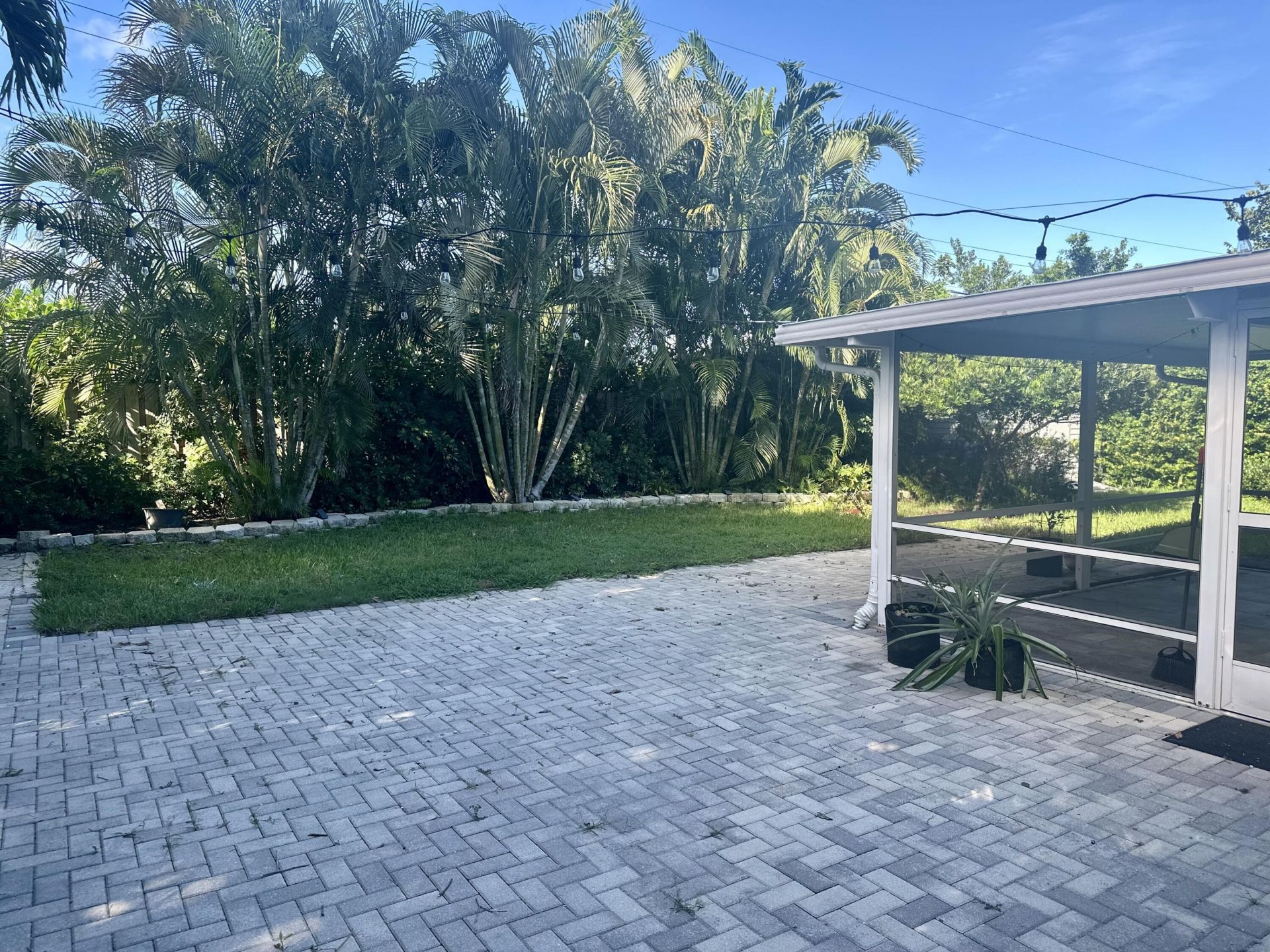 1083 SW 25th Place, Boynton Beach, FL 33426 Photo