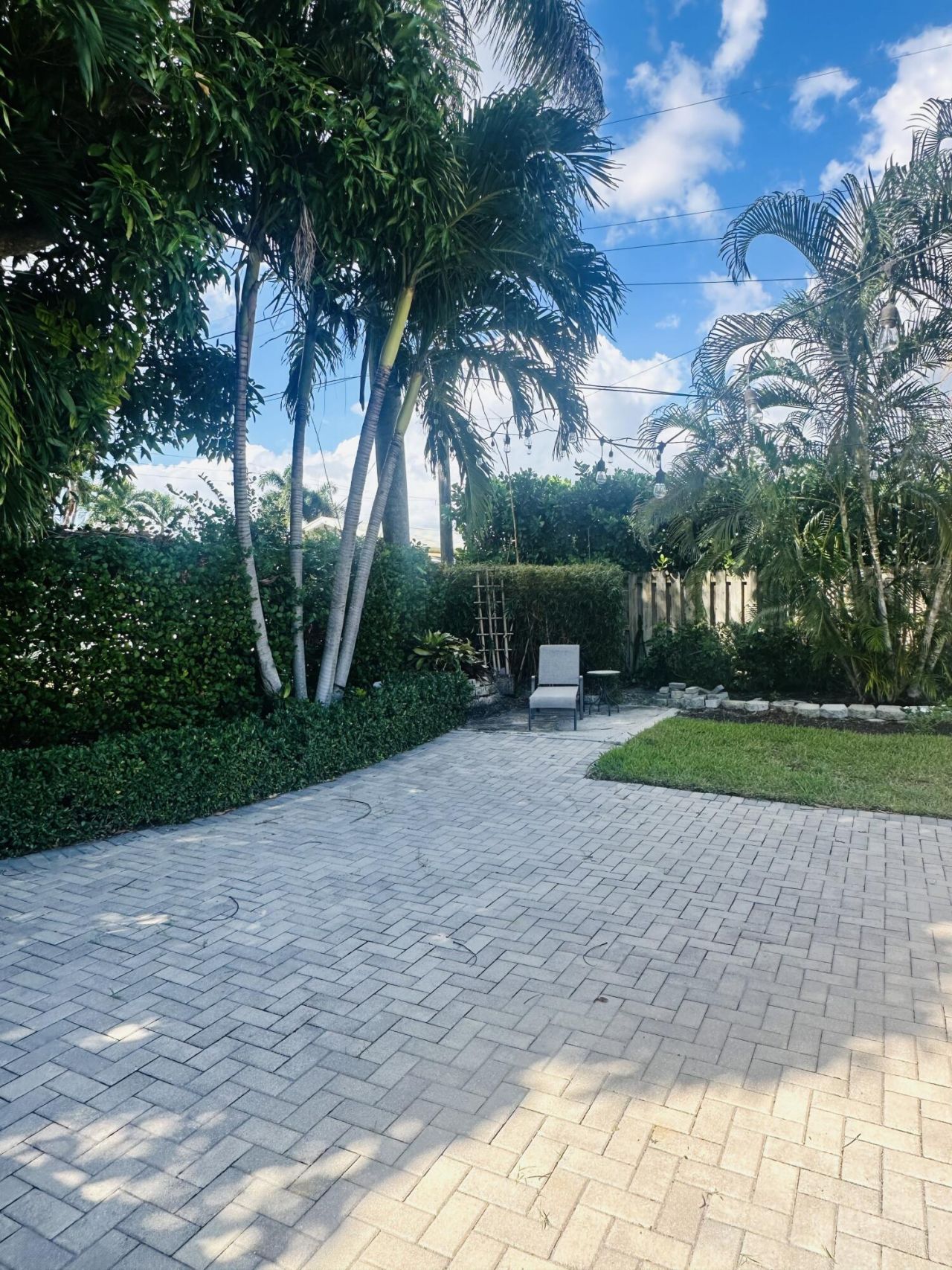 1083 SW 25th Place, Boynton Beach, FL 33426 Photo
