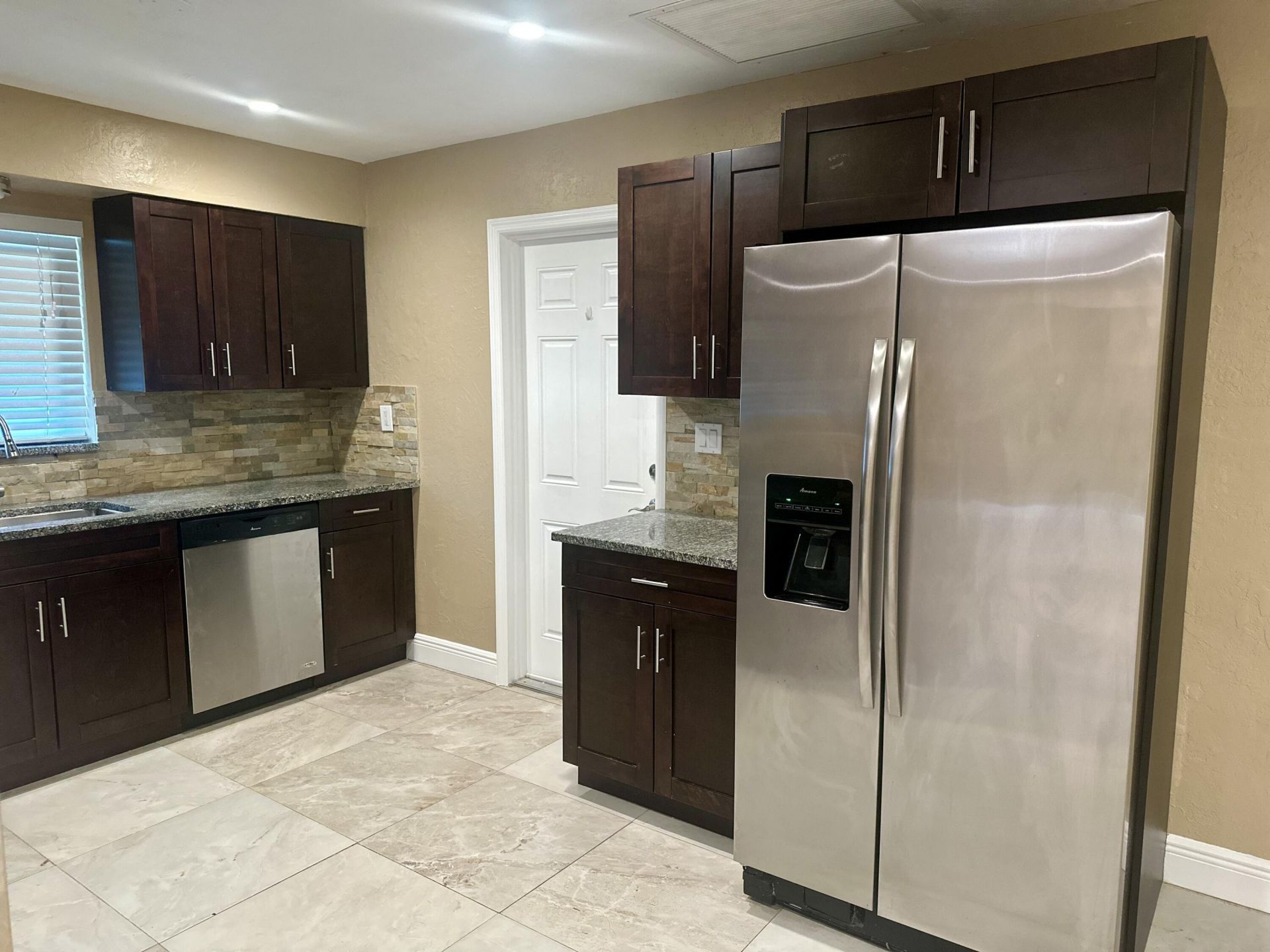 1083 SW 25th Place, Boynton Beach, FL 33426 Photo
