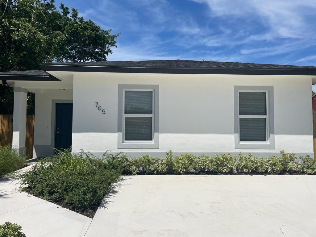 705 47th Street, West Palm Beach, FL 33407 Photo