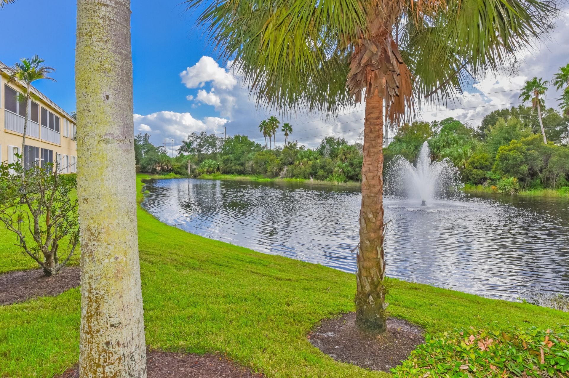 698 SW Glen Crest Way, Stuart, FL 34997 Photo