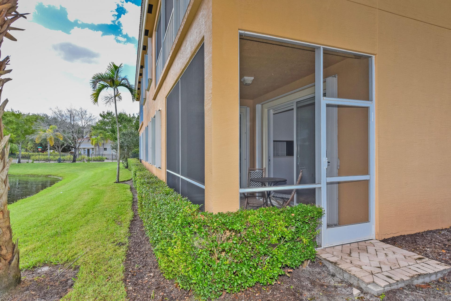 698 SW Glen Crest Way, Stuart, FL 34997 Photo